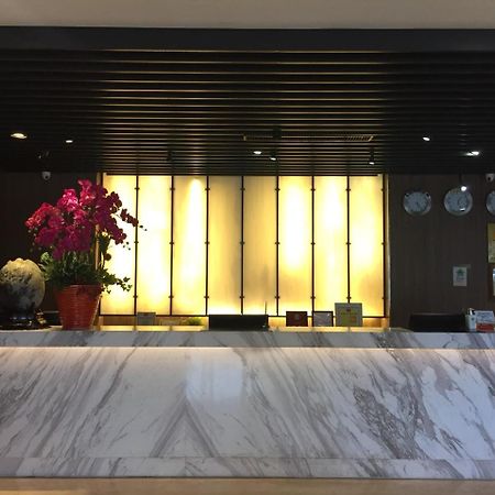 Hunt Champion Hotel Taichung Exterior photo